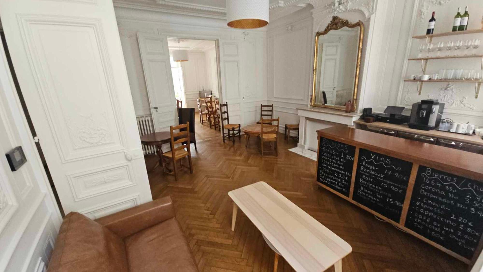 Bed In 6-Bed Mixed Dormitory Le Jardin Cafe Μπορντό Εξωτερικό φωτογραφία